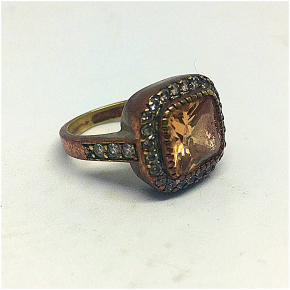 vintage costume jewelry ring - Picture 2 of 3